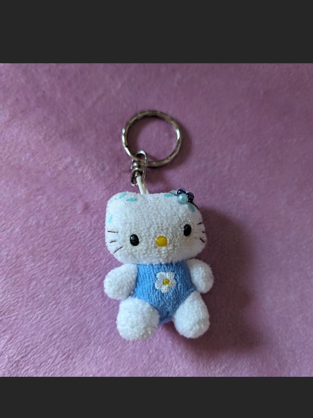 Hello Kitty Plush Keychain - White & Blue Daisy Outfit